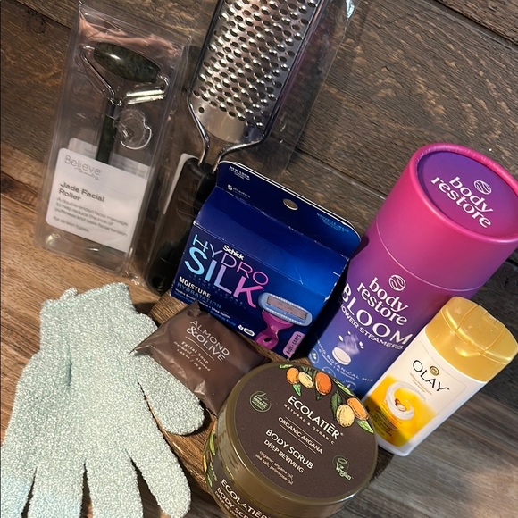 SET of Beauty and Grooming Essentials 8 items for a Soothing Spa Day at Home NWT - Picture 8 of 8